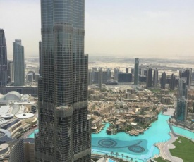 Fantastay- Burj Vista 03 BR plus Maids Apartment