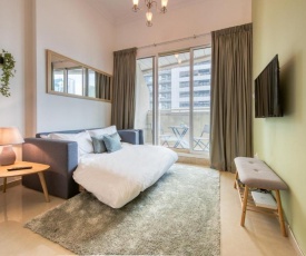 A Dreamy 1 Bedroom Apartment in Dubai Marina