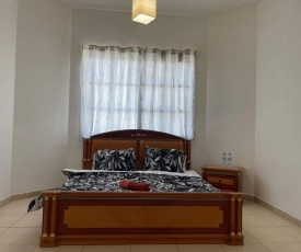 Furnished room in a villa in town center. With private bathroom