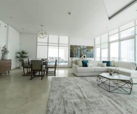 Key View - Dorra Bay Penthouse with Pool