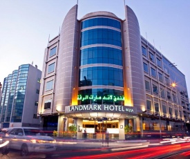 Landmark Riqqa Hotel