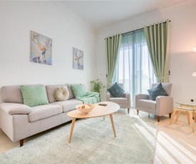 Large spacious two bedroom apartment with terrace