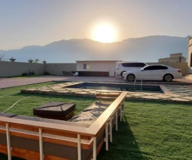 Lazeemah Chalet استراحة اللزيمه