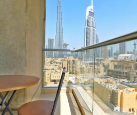 Luton Vacation Homes - Burj Views Apartment in Downtown