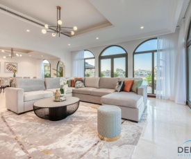 Luxe 6BR Villa with Private Pool on Palm Jumeirah