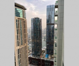 Luxurious 2 Bedrooms Entire Apartment Dubai Marina