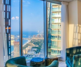 LUXURIOUS 4 BEDROOM WITH Amazing DUBAI EYE VIEW