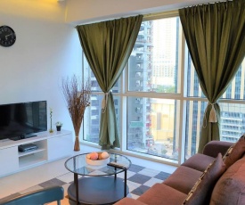 (Nickname Vista) Spacious Furnished One BR Apt with huge Balcony in Dubai Marina