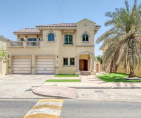 Maison Privee - Luxury Palm Jumeirah Villa wz Prvt Pool & Beach Access