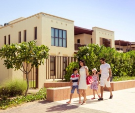 RH- Staycation in RAK, 3BR Family Villa near beach