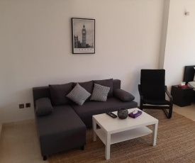 Warm & Welcoming Studio in Al Barsha