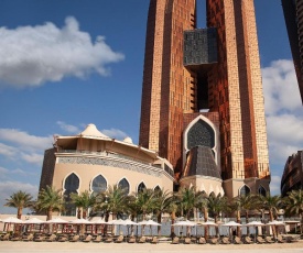 Bab Al Qasr Hotel