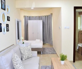 Elaina - Cozy Budget Studio in JLT for rent close to the metro station