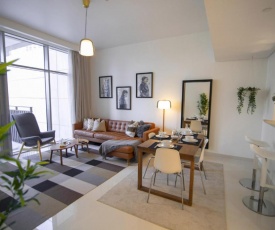 Elegant and Warm 1BDR Apartment in Downtown Dubai